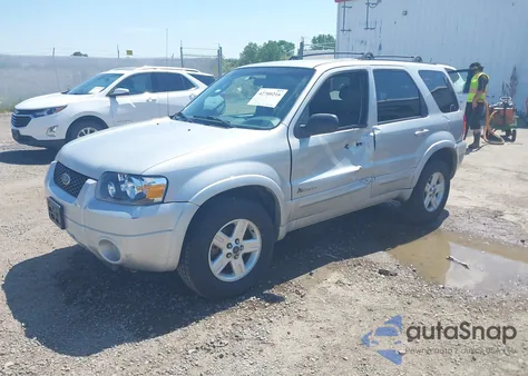 2006 Ford Escape Hybrid z USA, uszkodzony, nr VIN 1FMYU96H96KB20879